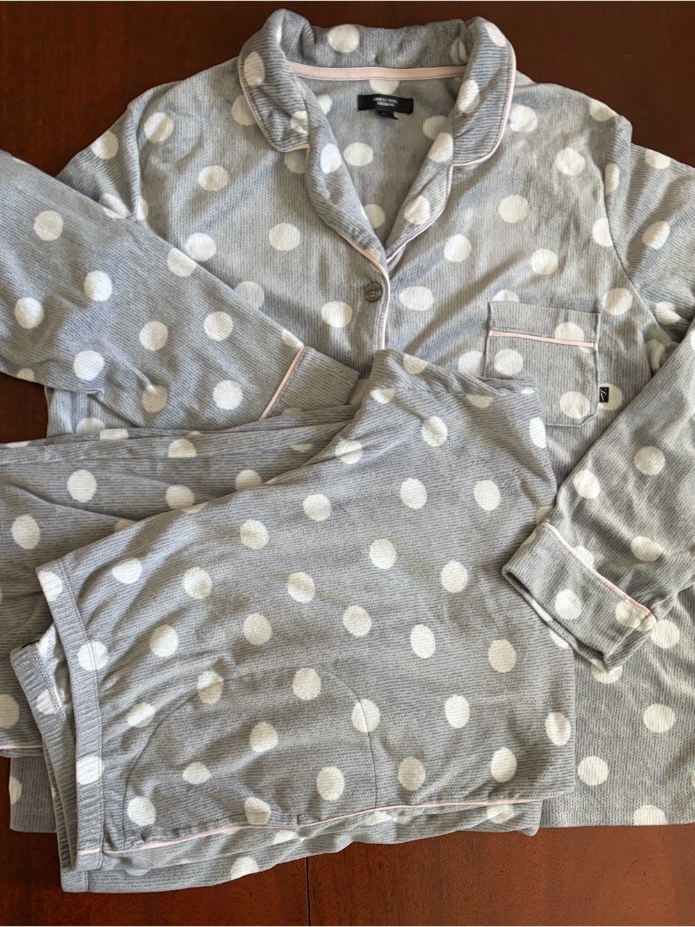 Simply Vera Vera Wang Gray Polka Dot PJ Set with Pink Trim